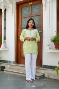 Handcrafted chikankati short top