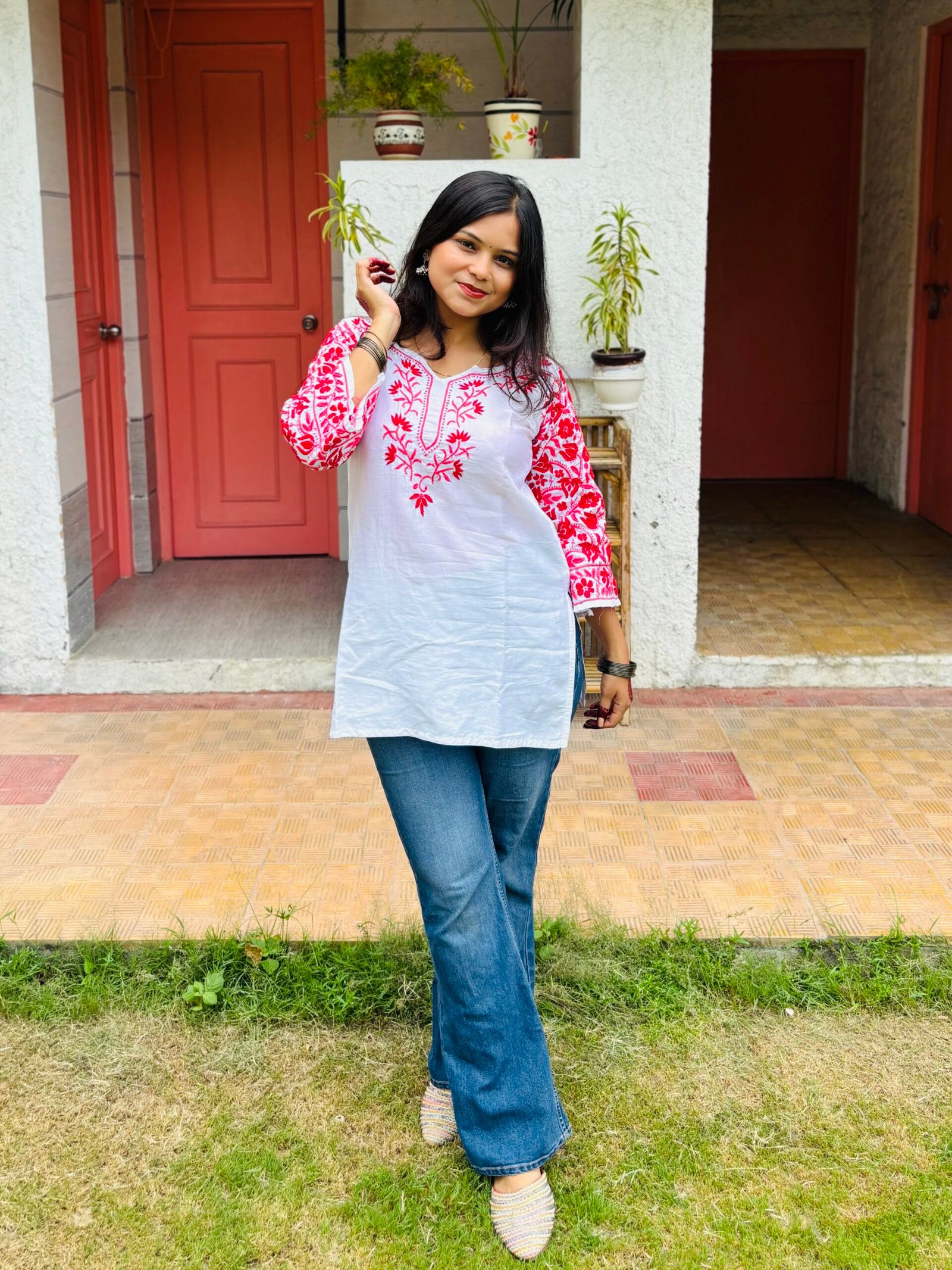 Aafreen Red chikankari kurti - Image 3