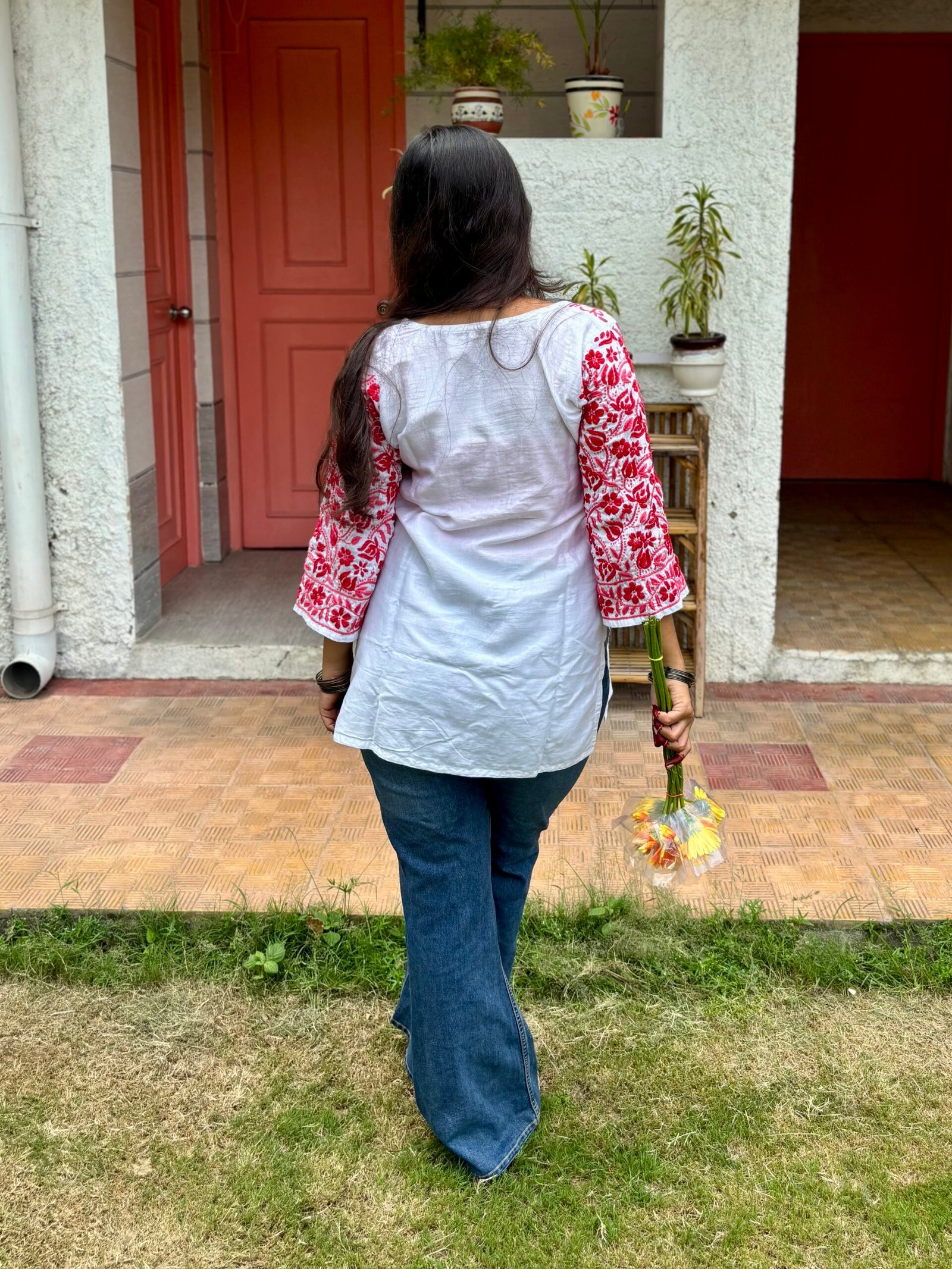 Aafreen Red chikankari kurti - Image 2